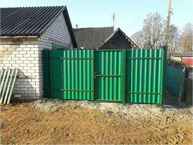 Забор, ворота, калитка из зеленого профлиста 150м фото 1 в Нальчике