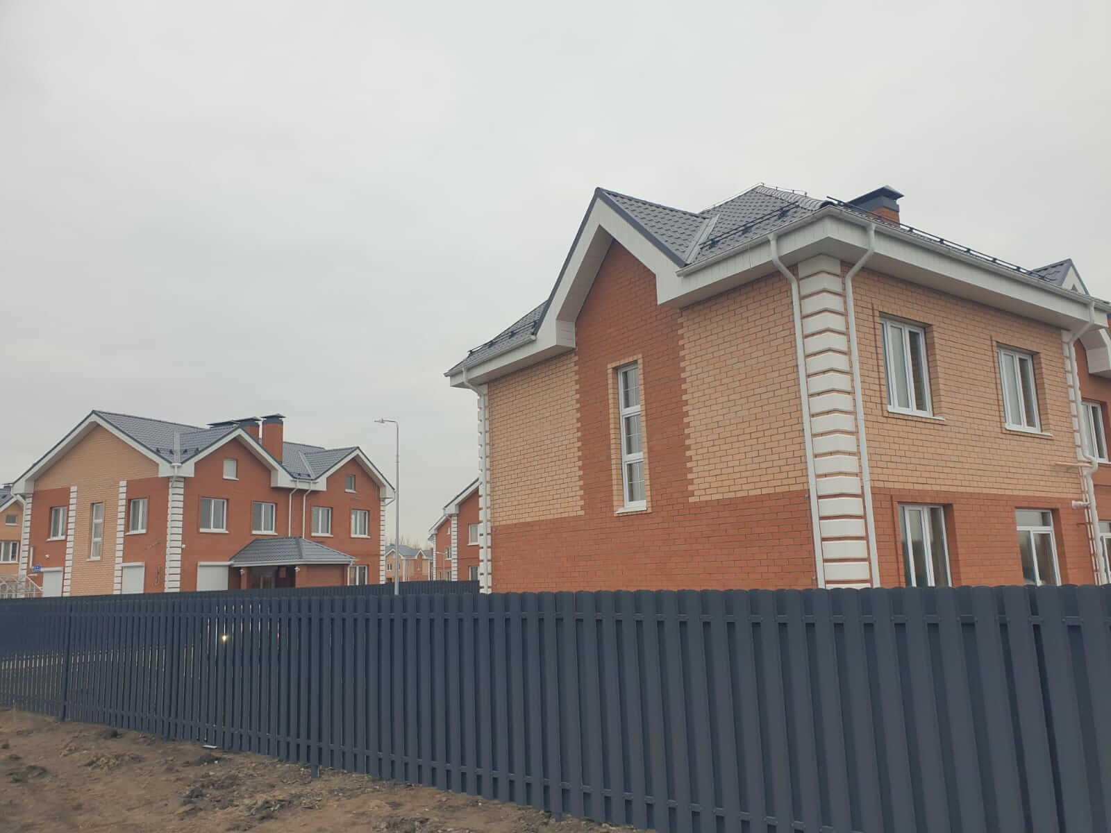 Забор из штакетника 230м Серый Графит фото1 в Нальчике