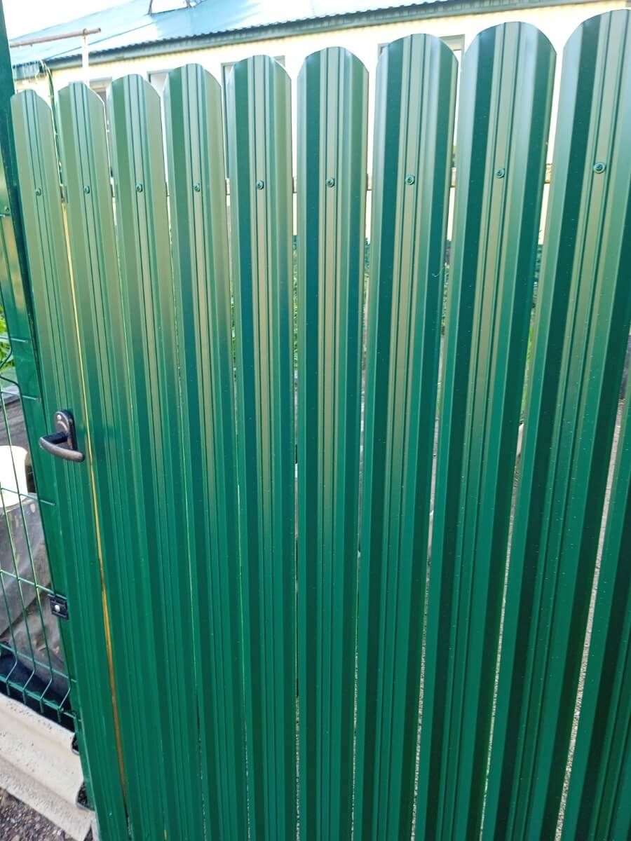Калитка из штакетника ЭКО-М RAL6005/6005 Зеленый Мох двусторонний фото 2 в Нальчике